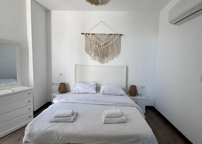 Sholan 1 Boho Chic 1br By The Pool *